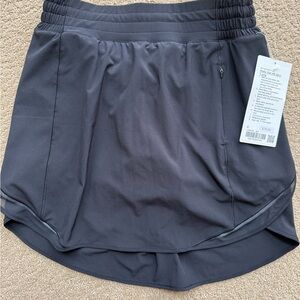 Lululemon Women's black Skort